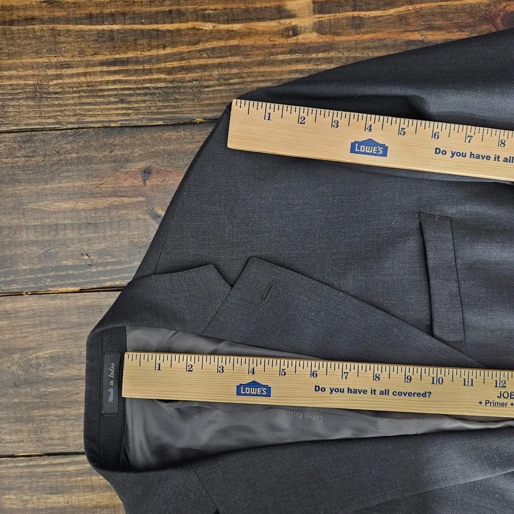 Calvin Klein‎ Men's Sport Coat Blazer Two Button Charcoal Black Wool Size 40S